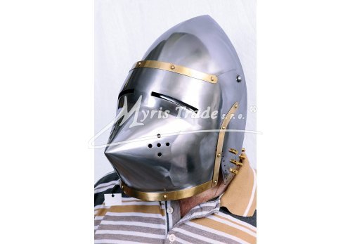 helma středověká