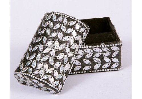 černá truhlička 8 x 5,5