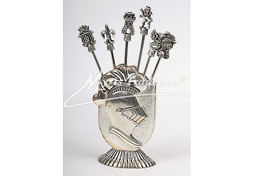 napichovátka - štít, napichovátka