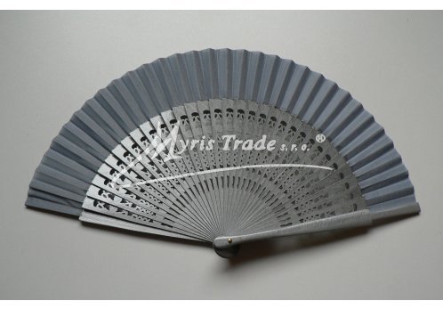 vějíř vyřezávaný - stříbrný