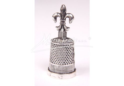 náprstek s ozdobou - lilie