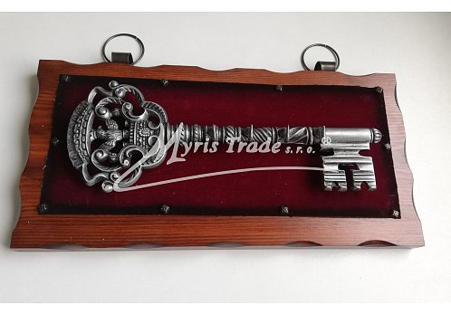 závěs na klíče - dřevo