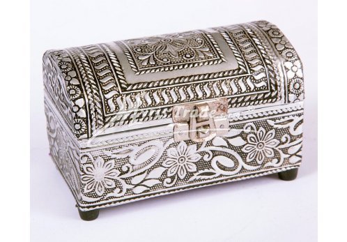 tepaná stříbrná truhla 12,5 x 7,5 x 8