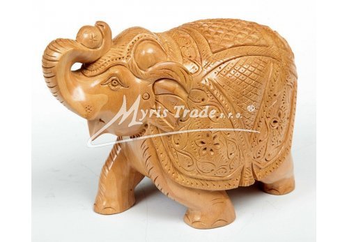 slon plný, světlý s jemnou řezbou 11 cm