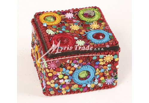 čtvercová krabička, červená - 5,5 x 5,5 cm