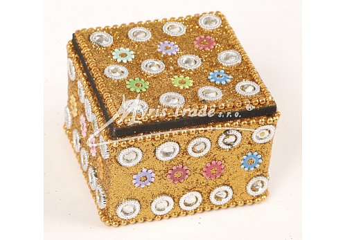 čtvercová krabička, zlatá - 5,5 x 5,5 cm