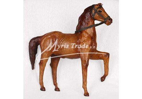 střední kůň hnědý bez sedla - 30 cm