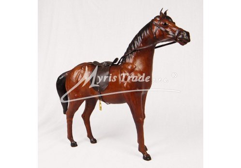 velký kůň hnědý - 45,5 cm