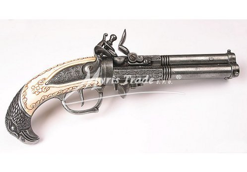 trojhlavňová pistole