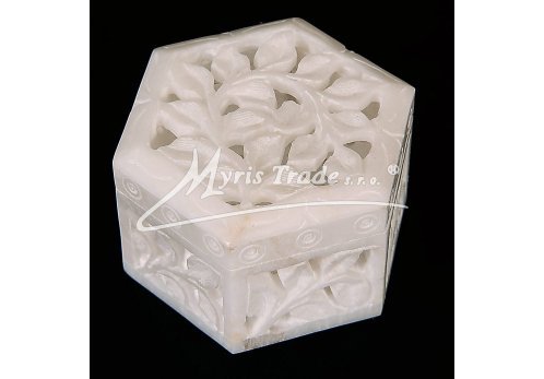 bílý mramor - vyřezávaná krabička šestiboká