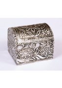 tepaná stříbrná truhlička 7,5 x 7,5 x 4