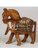 kůň dřevěný - zdobený