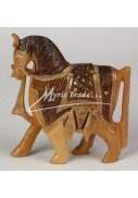 kůň dřevěný - zdobený